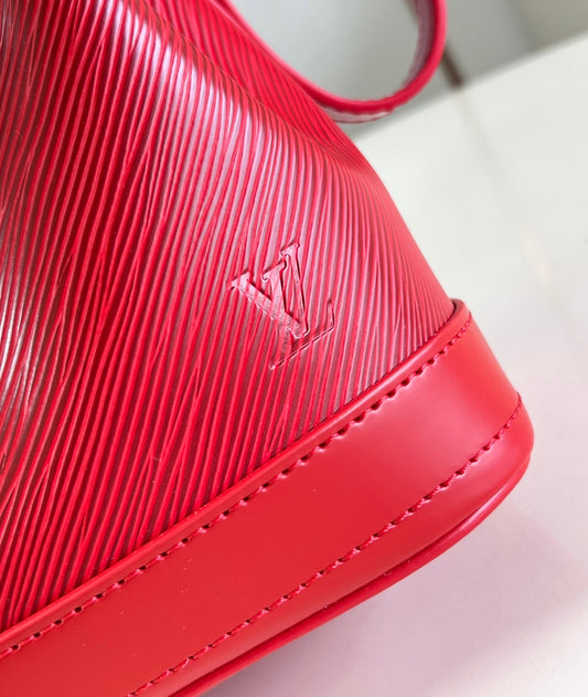 Louis Vuitton Noé in Epi
