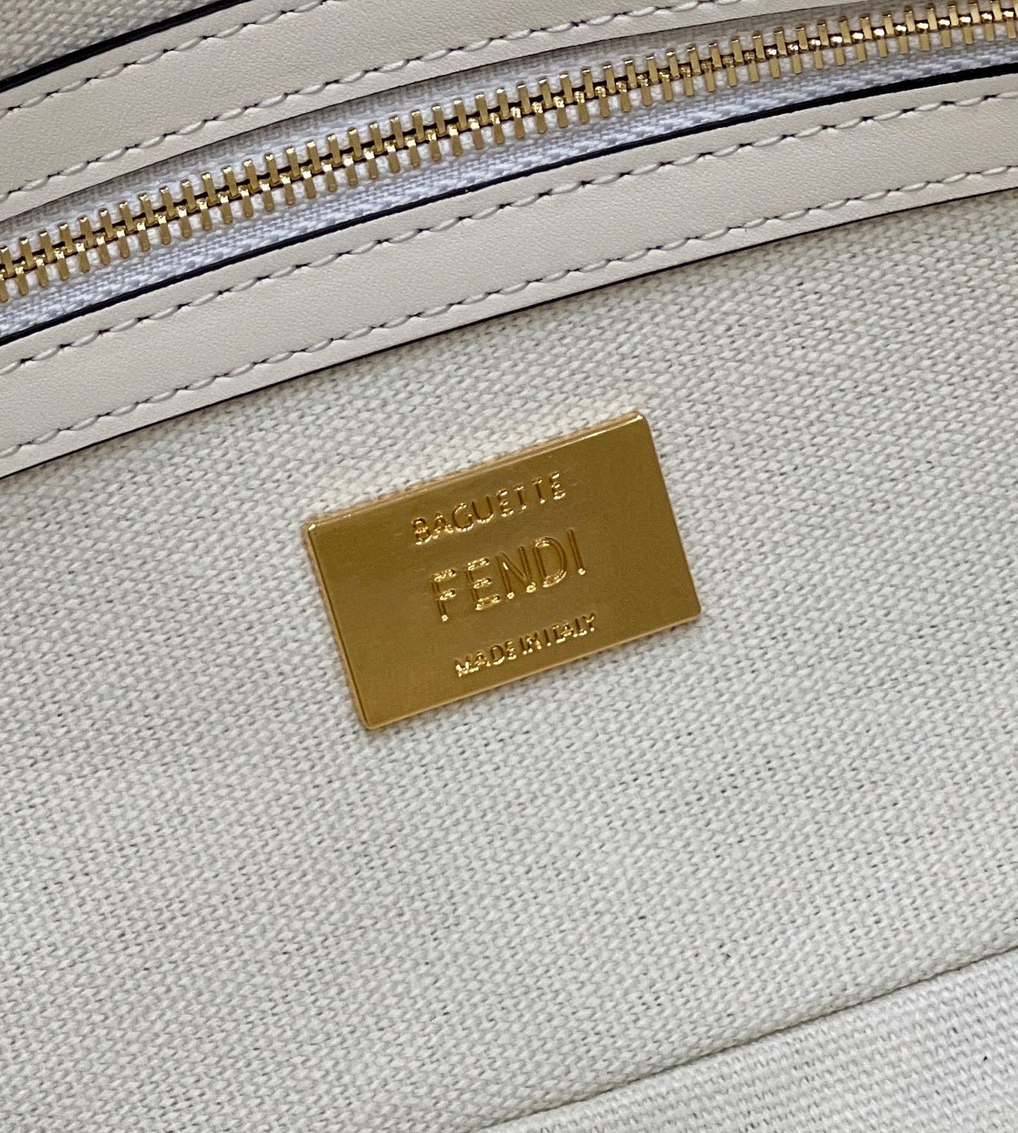 Fendi Baguette
