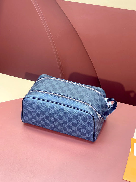 Louis Vuitton Trousse Toilette Dopp Kit