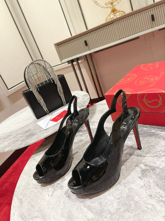 LOUBOUTIN Pumps slingback Hot Chick