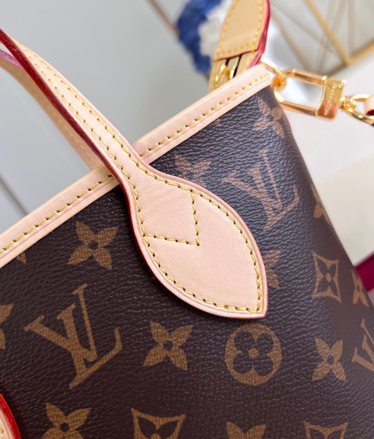 Louis Vuitton Neverfull mini