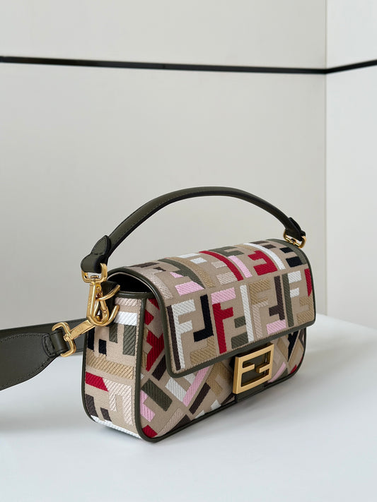 Fendi Baguette