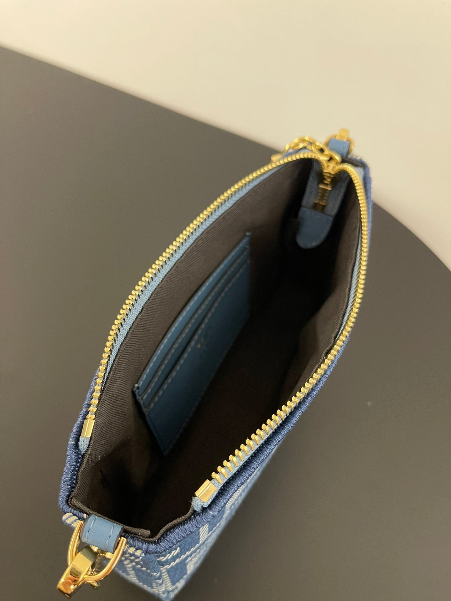 Fendi Pouch Baguette