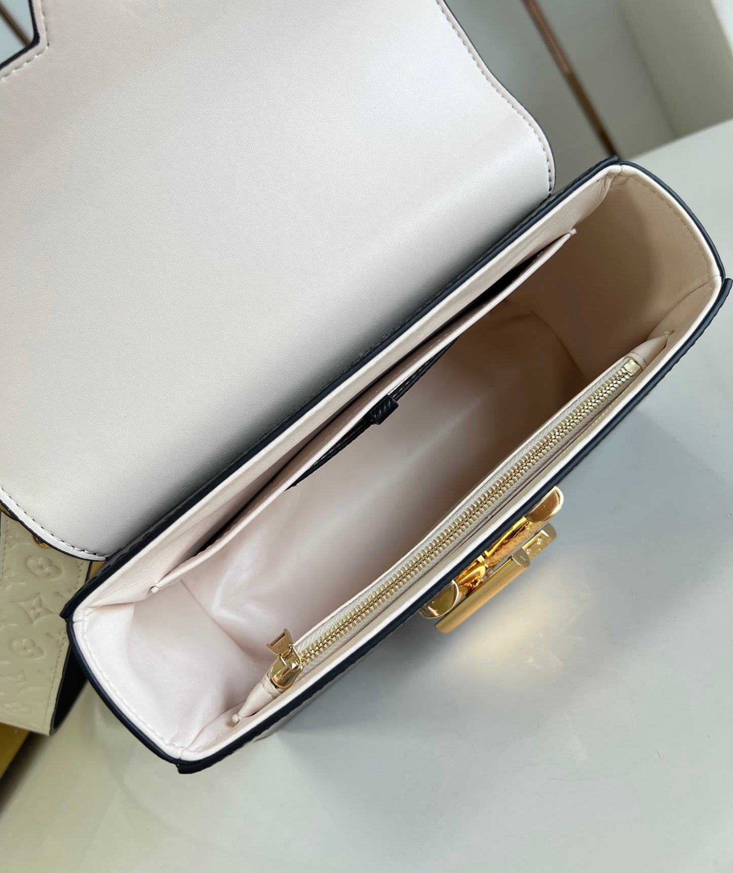 Louis Vuitton Twist PM