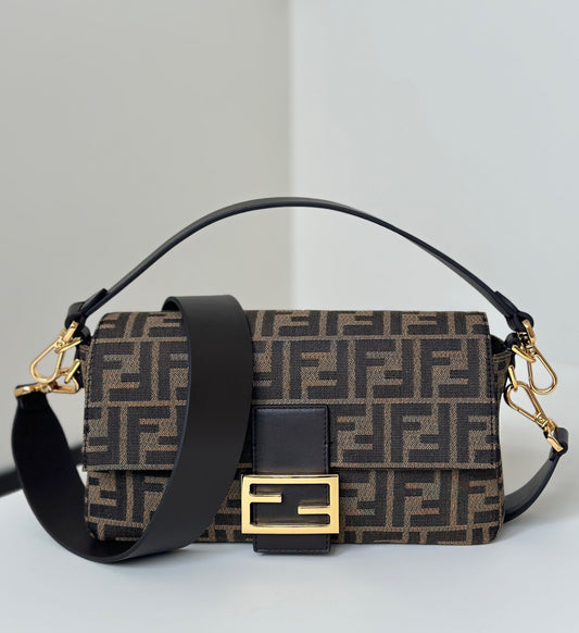 Fendi baguette
