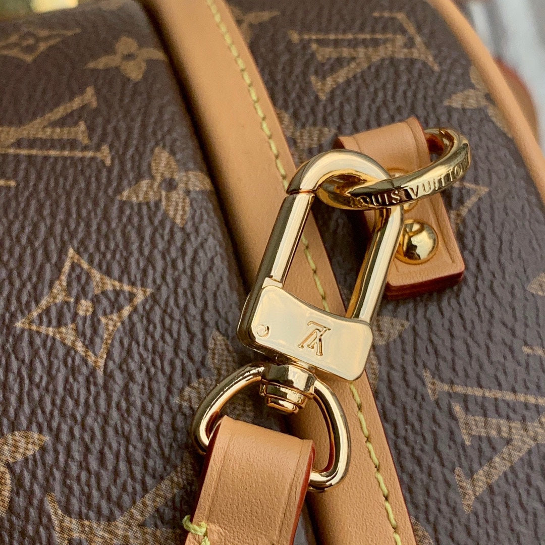 Louis Vuitton Petite Boîte Chapeau