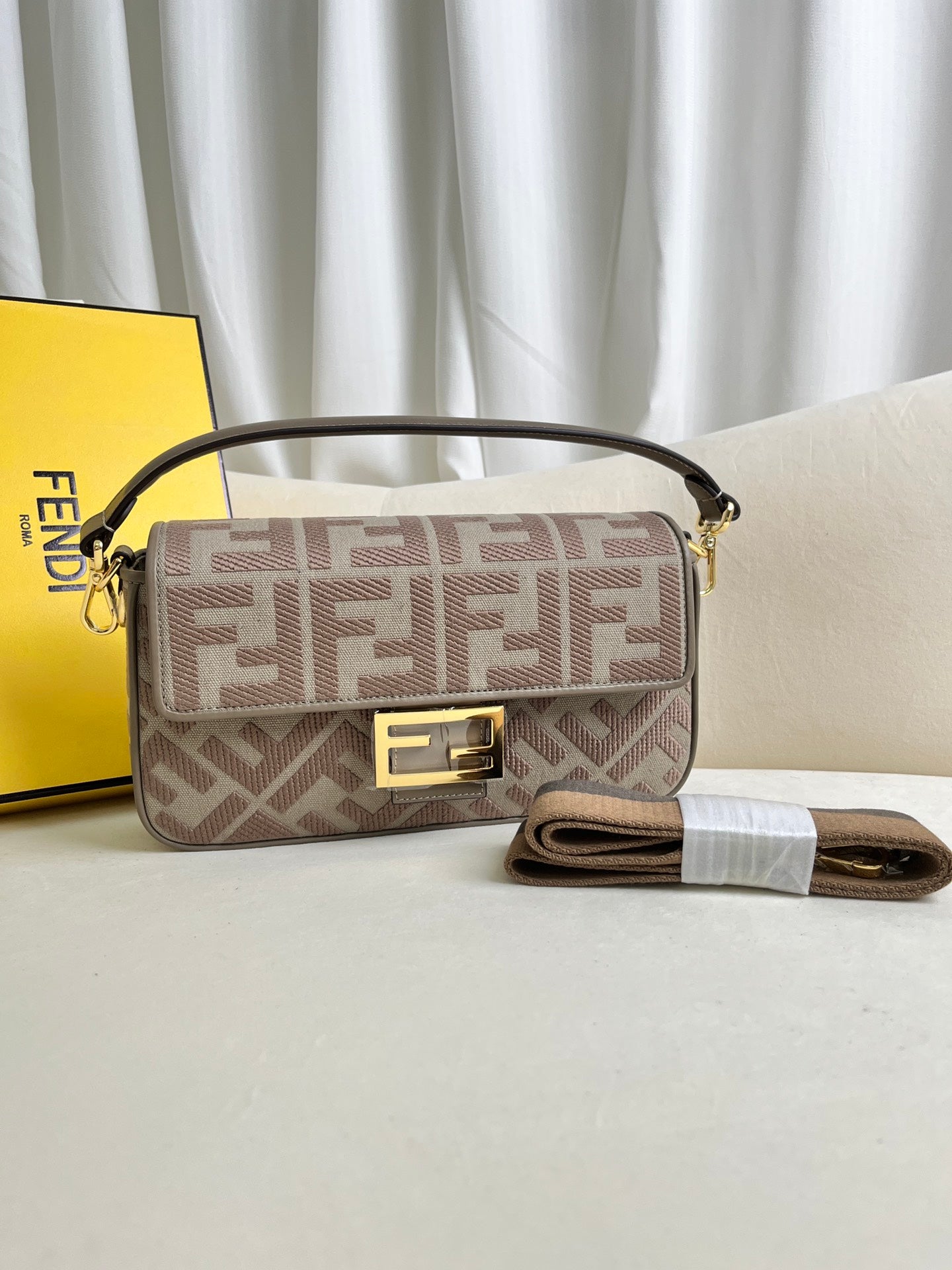 Fendi Baguette