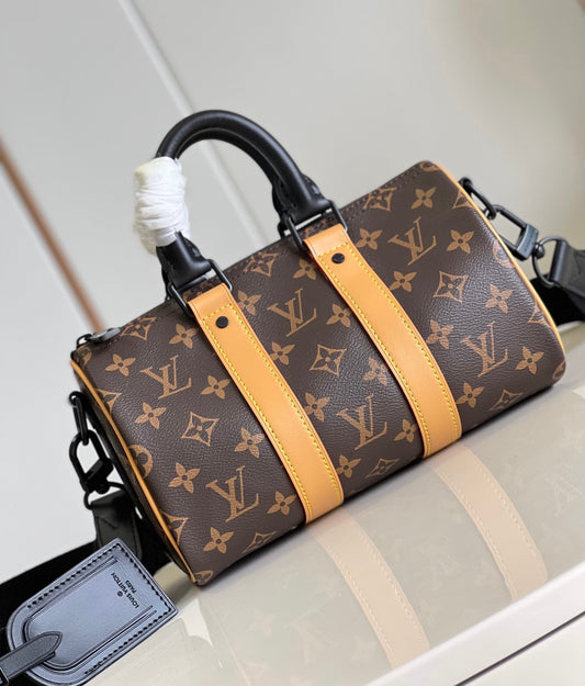 Louis Vuitton Keepall Bandouliere 25