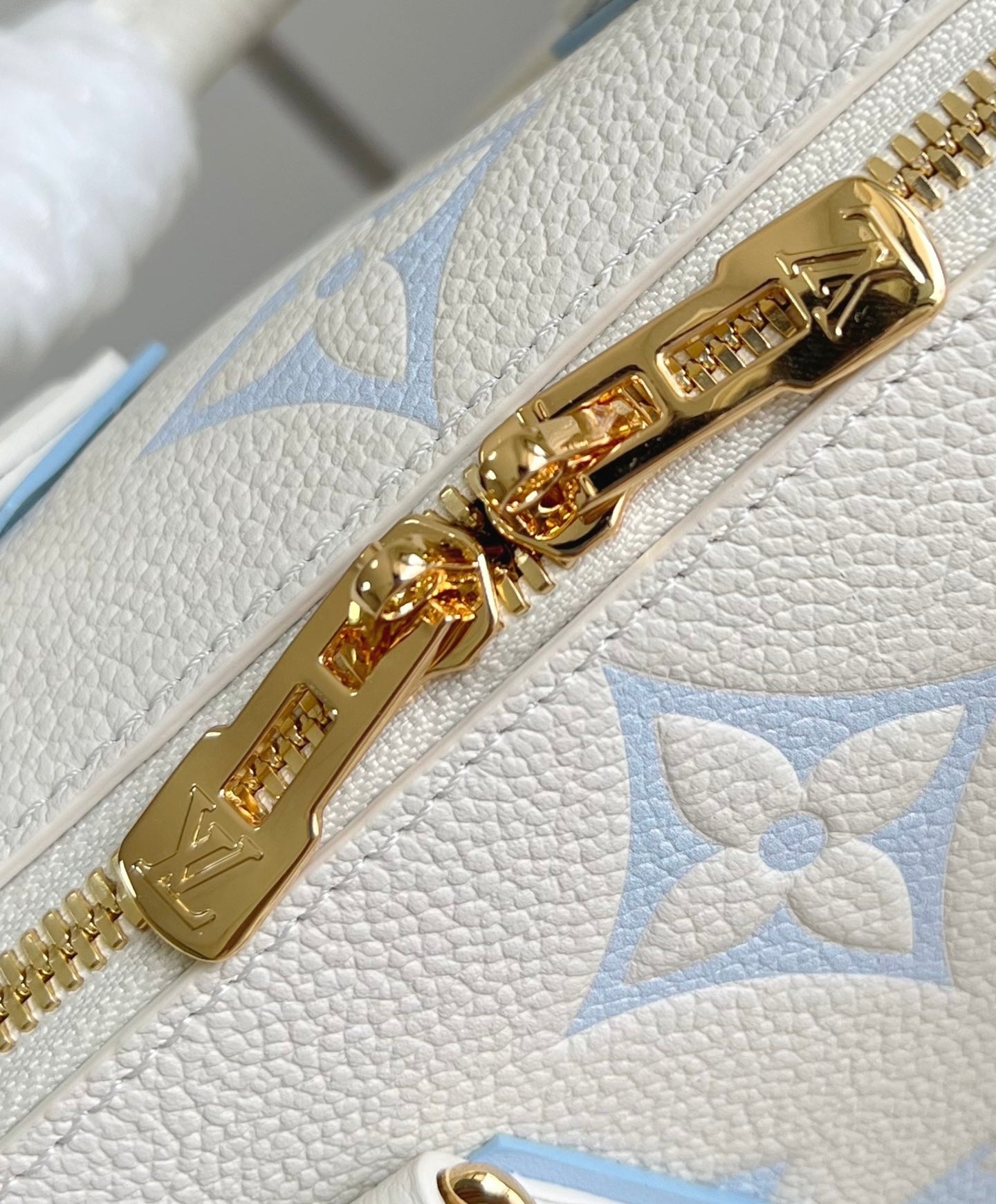 Louis Vuitton Speedy Bandoulière 20