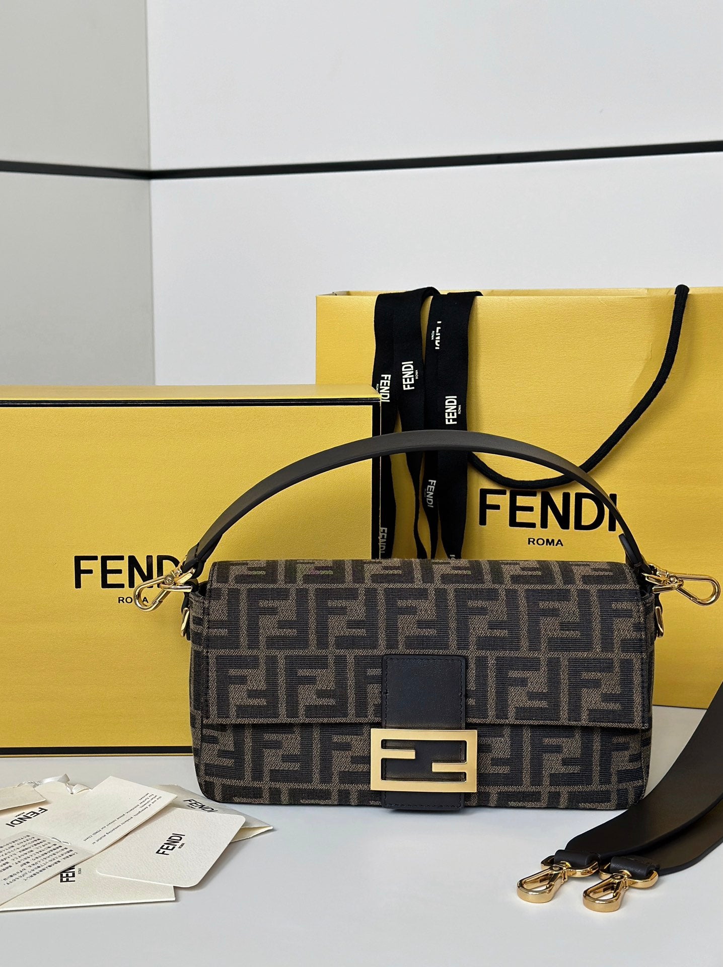 Fendi baguette
