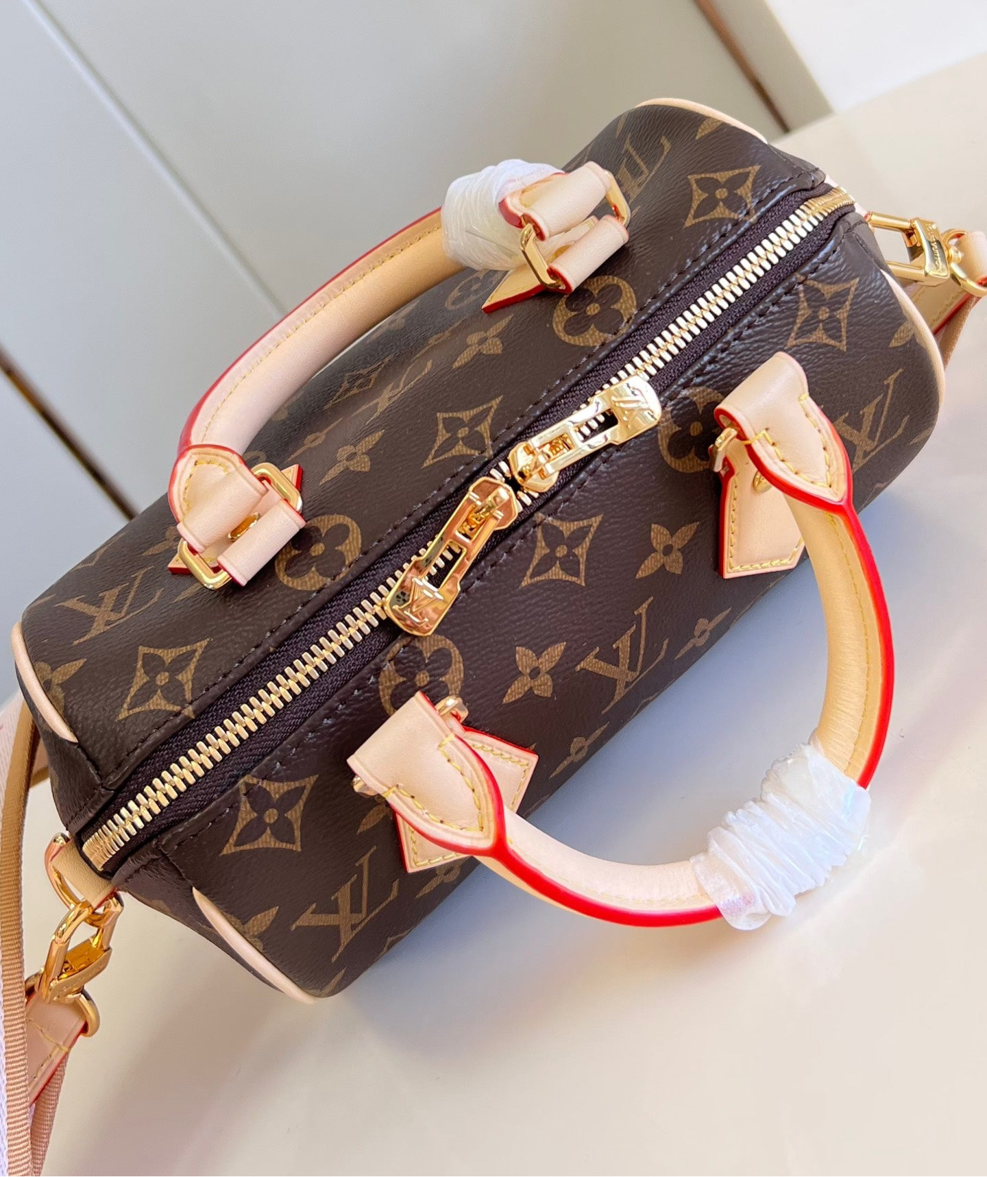 Louis Vuitton Speedy Bandoulière 20