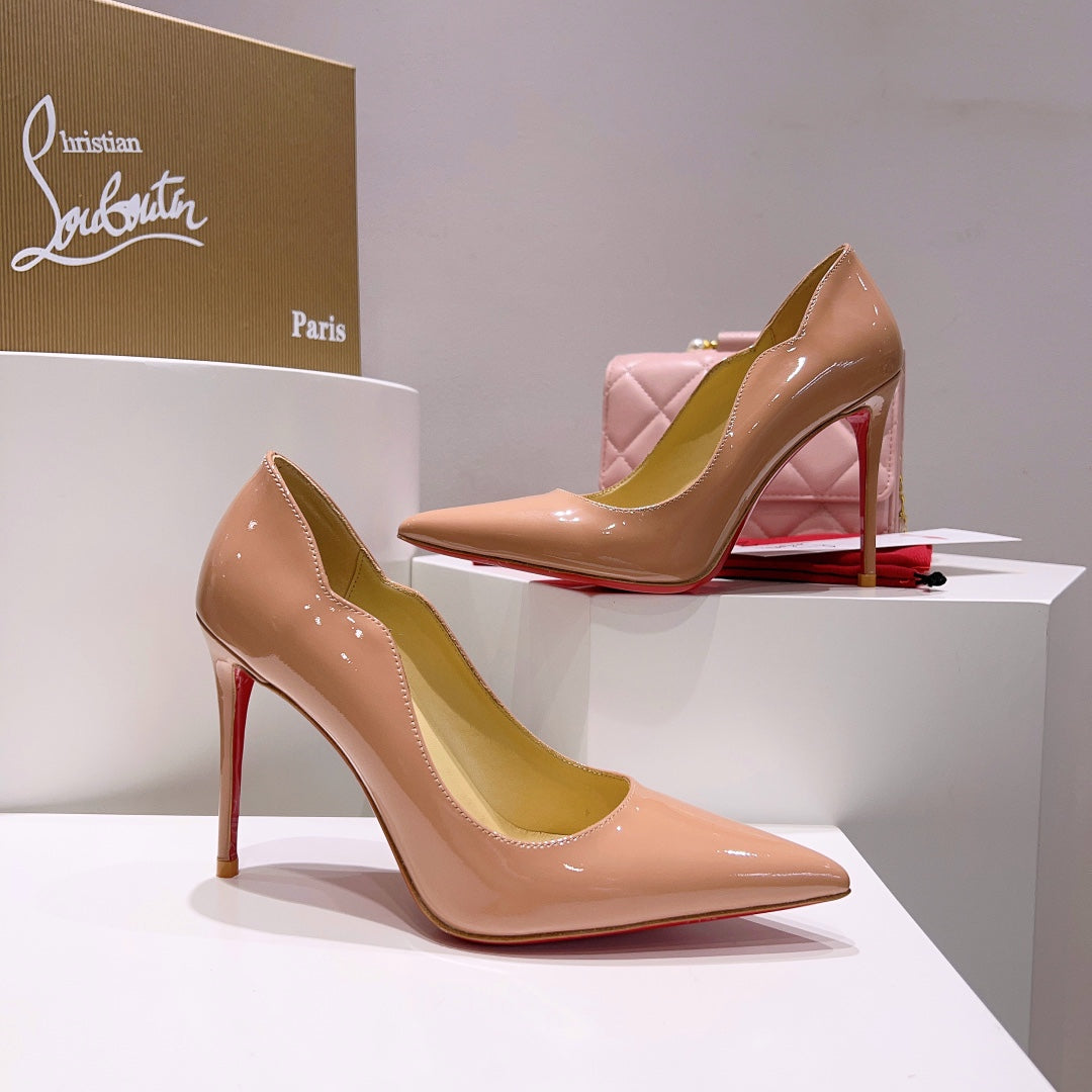 LOUBOUTIN Kate