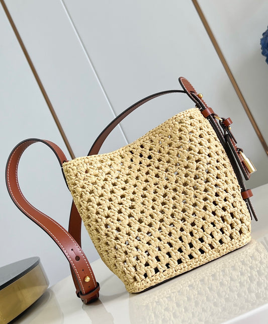 Louis Vuitton all in bb