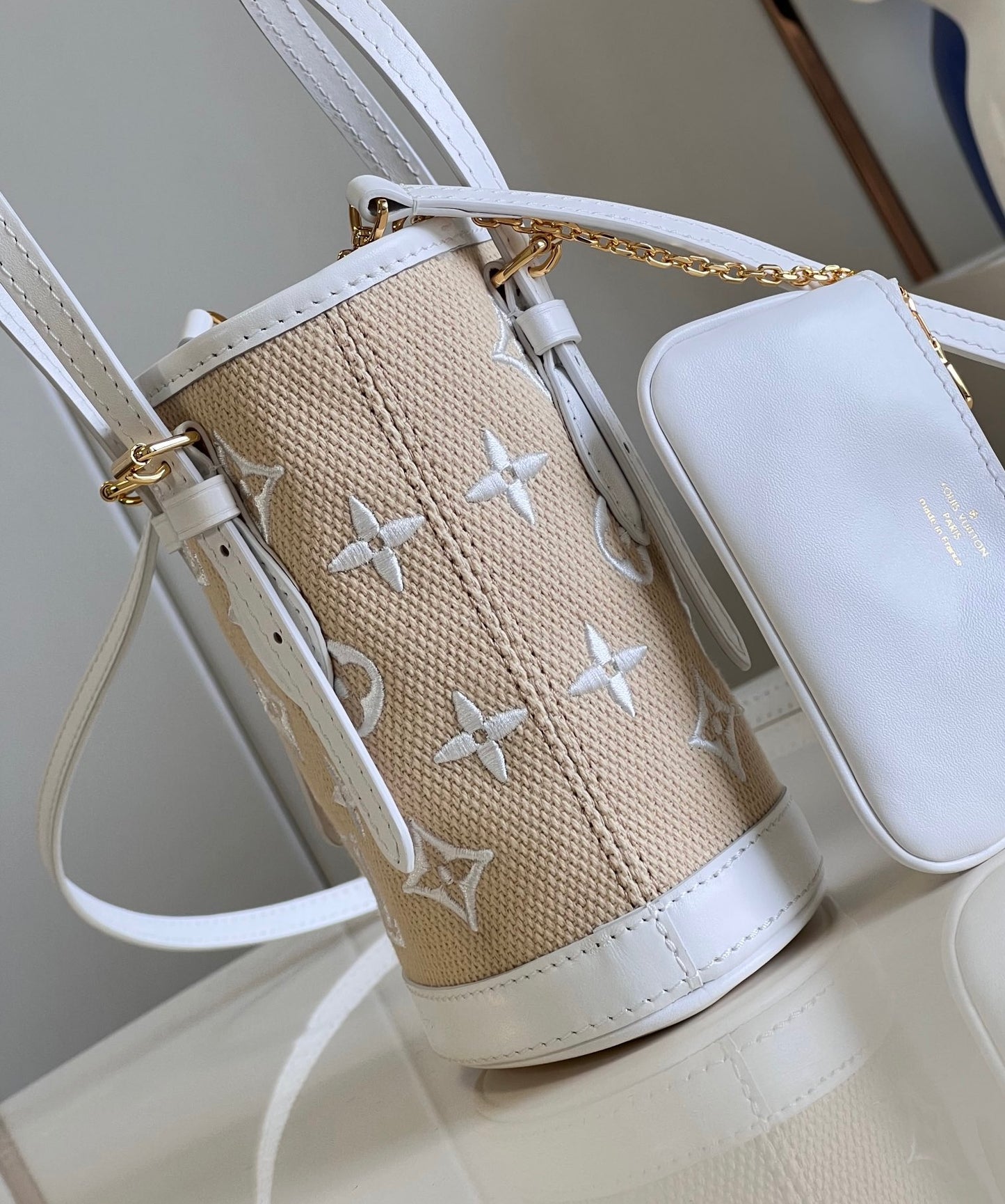 Louis Vuitton nano Bucket