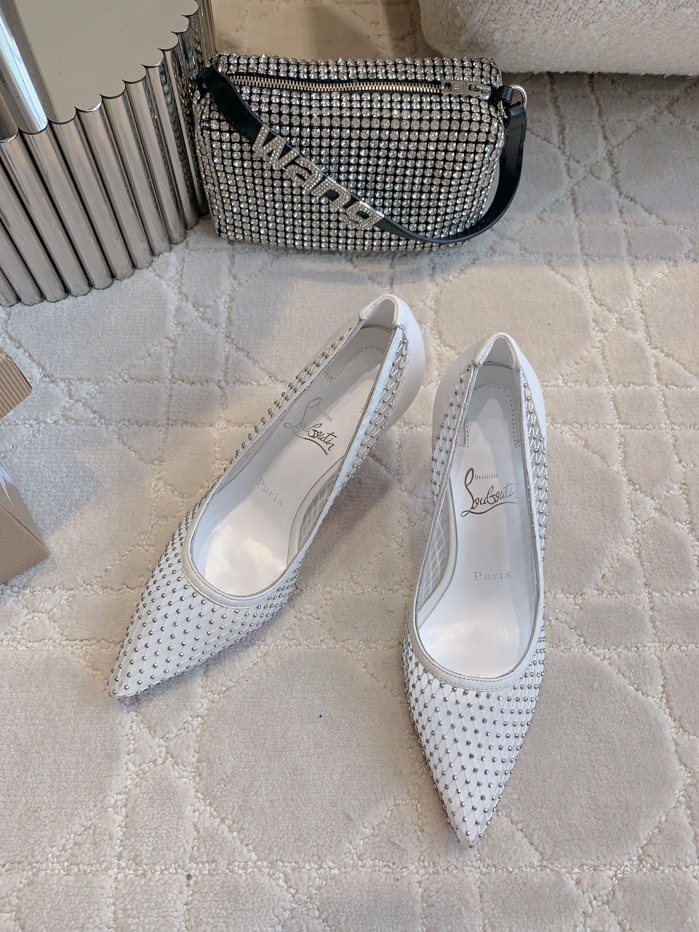 LOUBOUTIN Apostropha