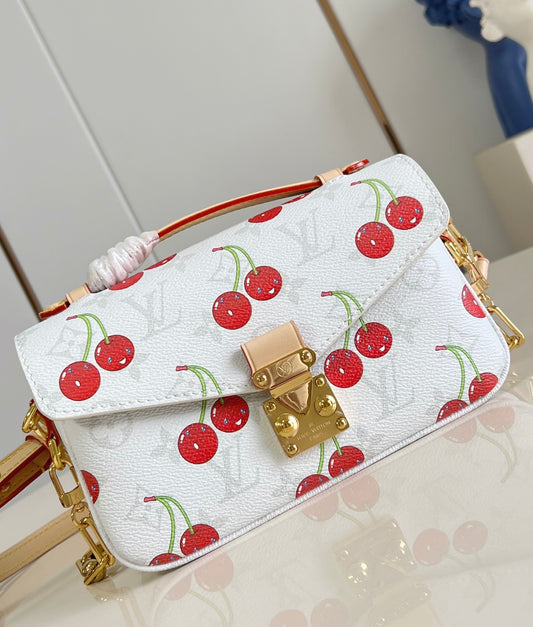 Louis Vuitton x TM Métis East West