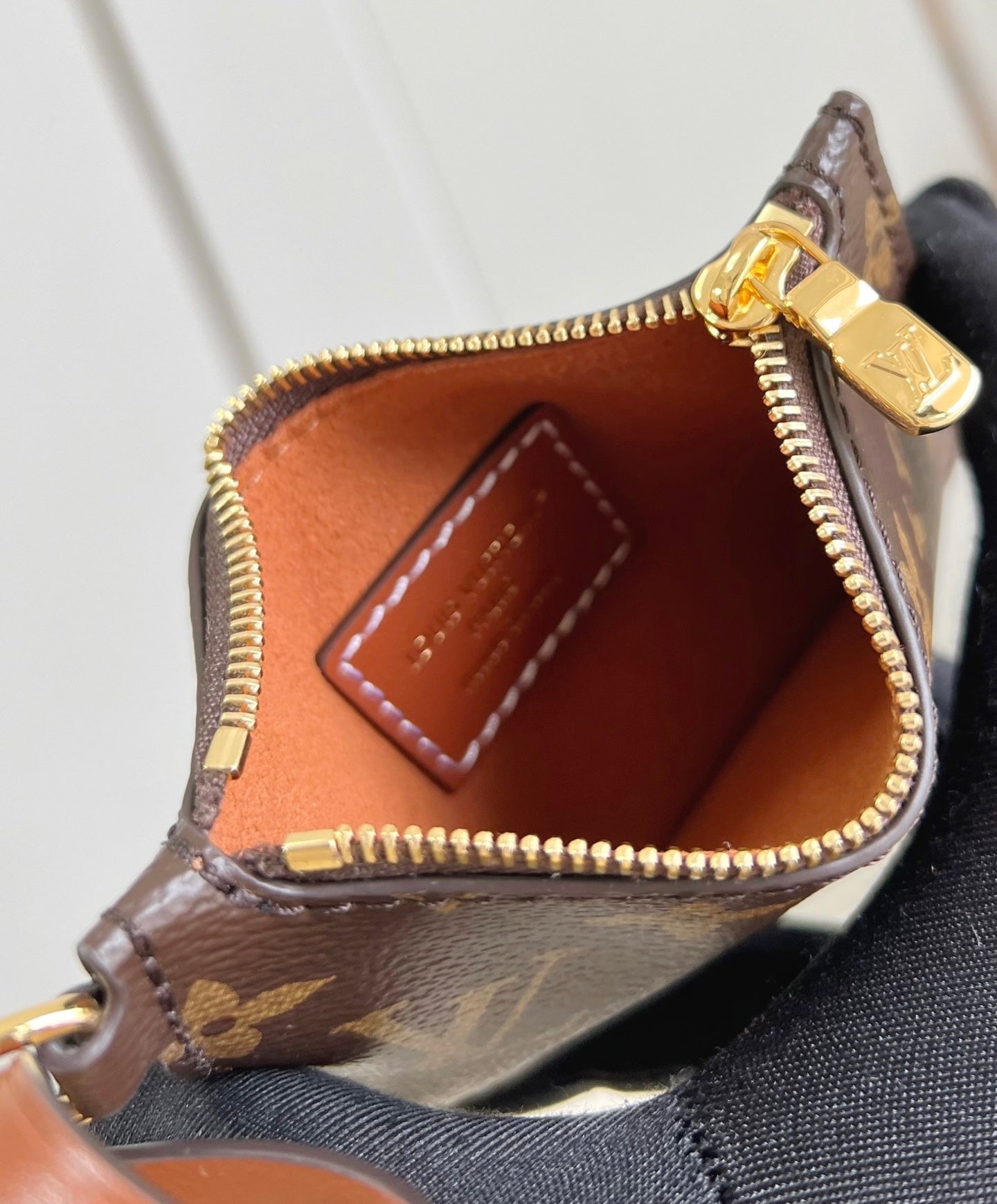 Louis Vuitton all in bb