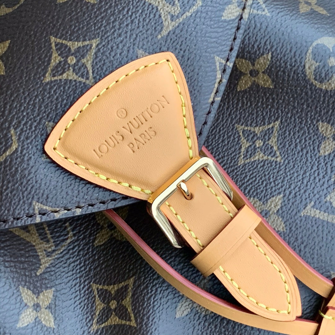 Louis Vuitton Montsouris PM