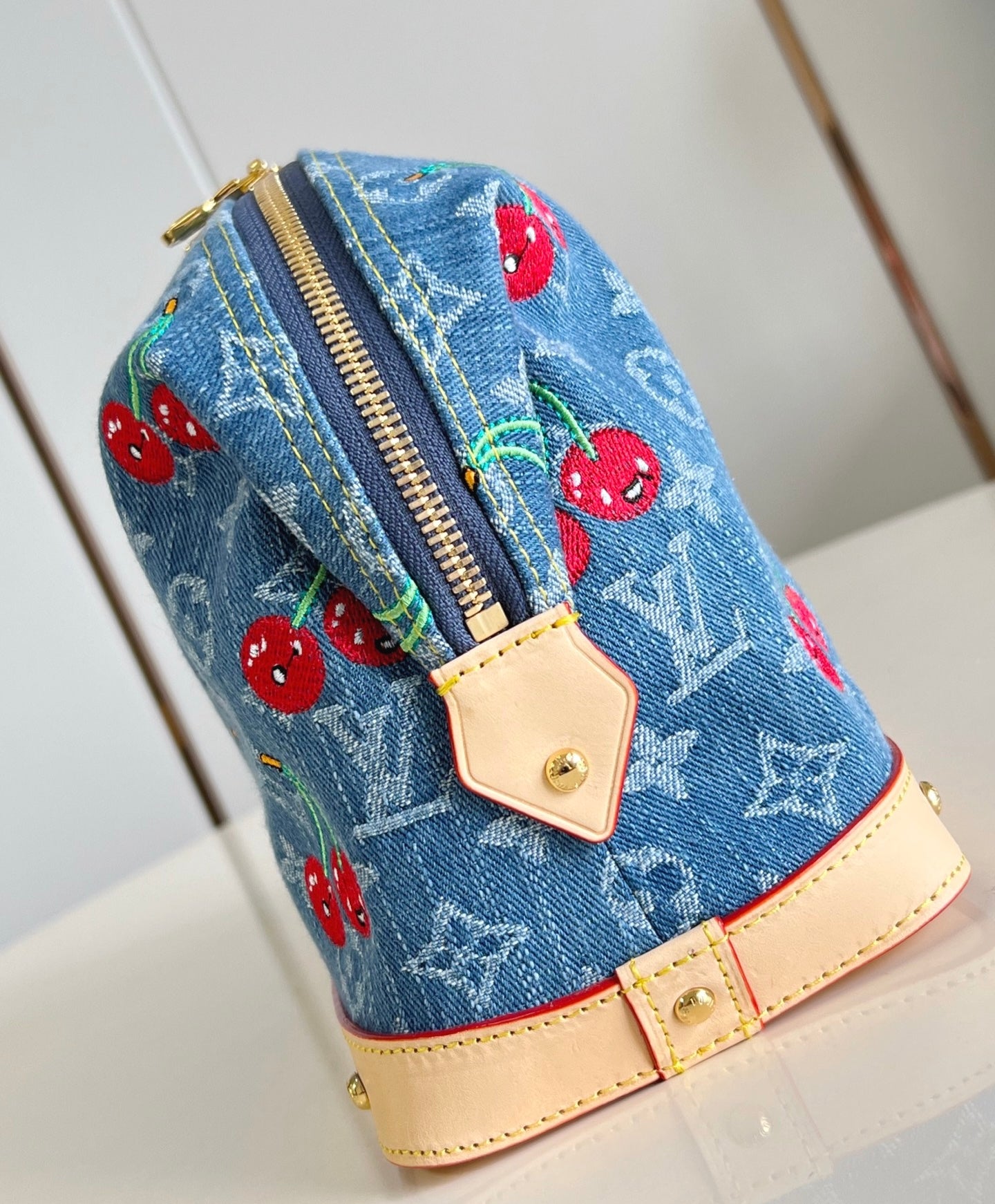 Louis Vuitton x TM Pochette Cosmétique GM