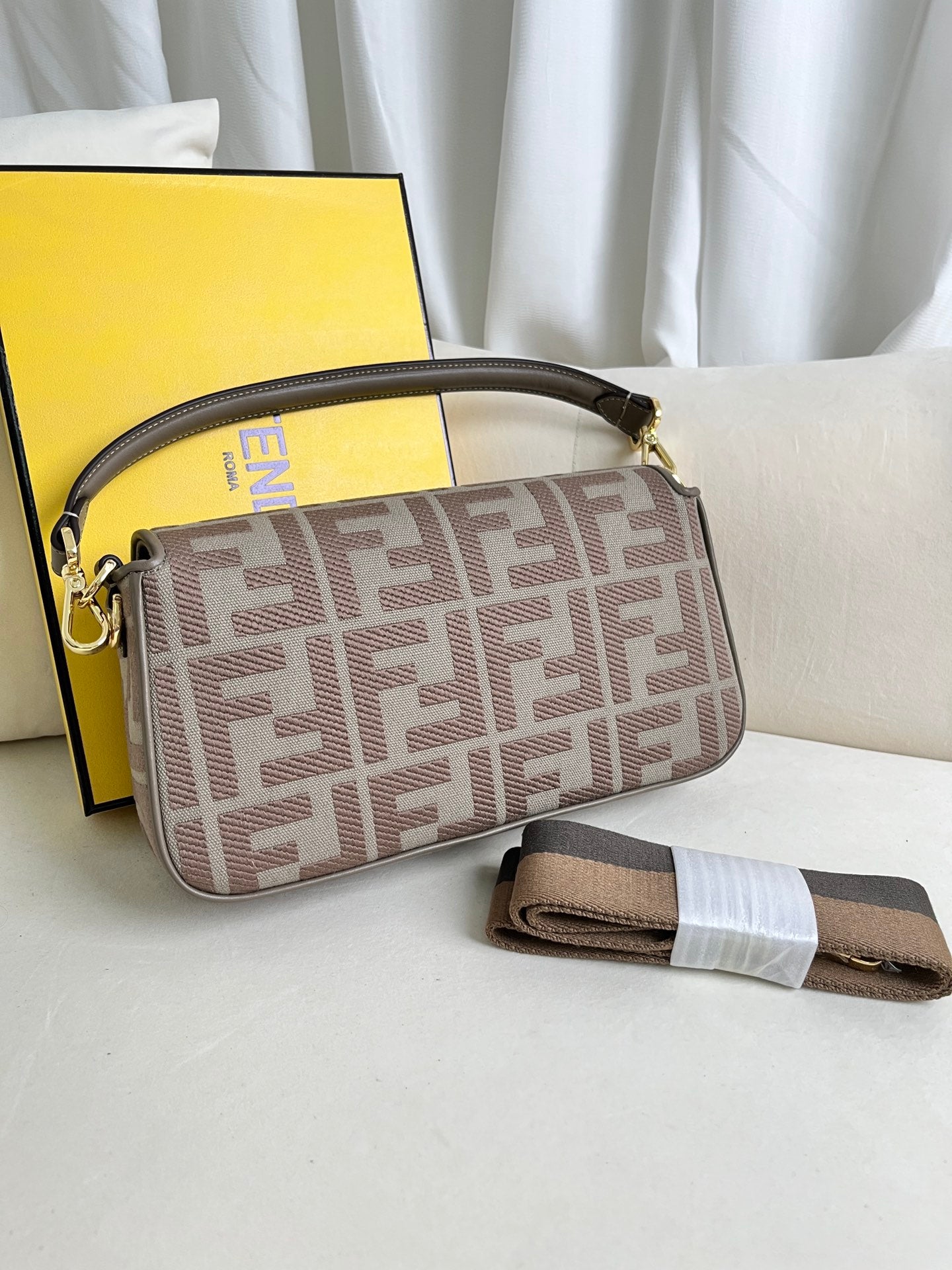 Fendi Baguette