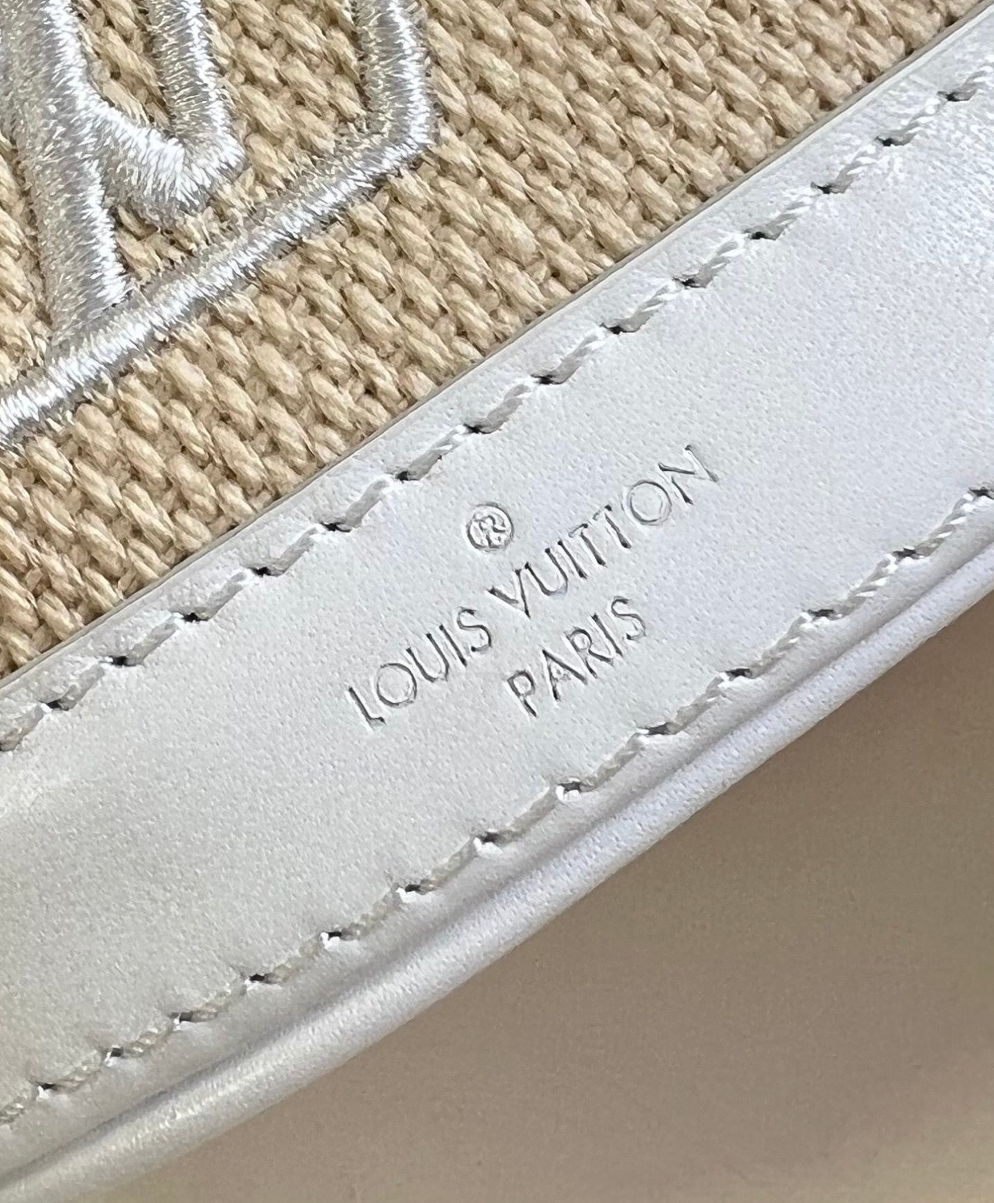Louis Vuitton nano Bucket