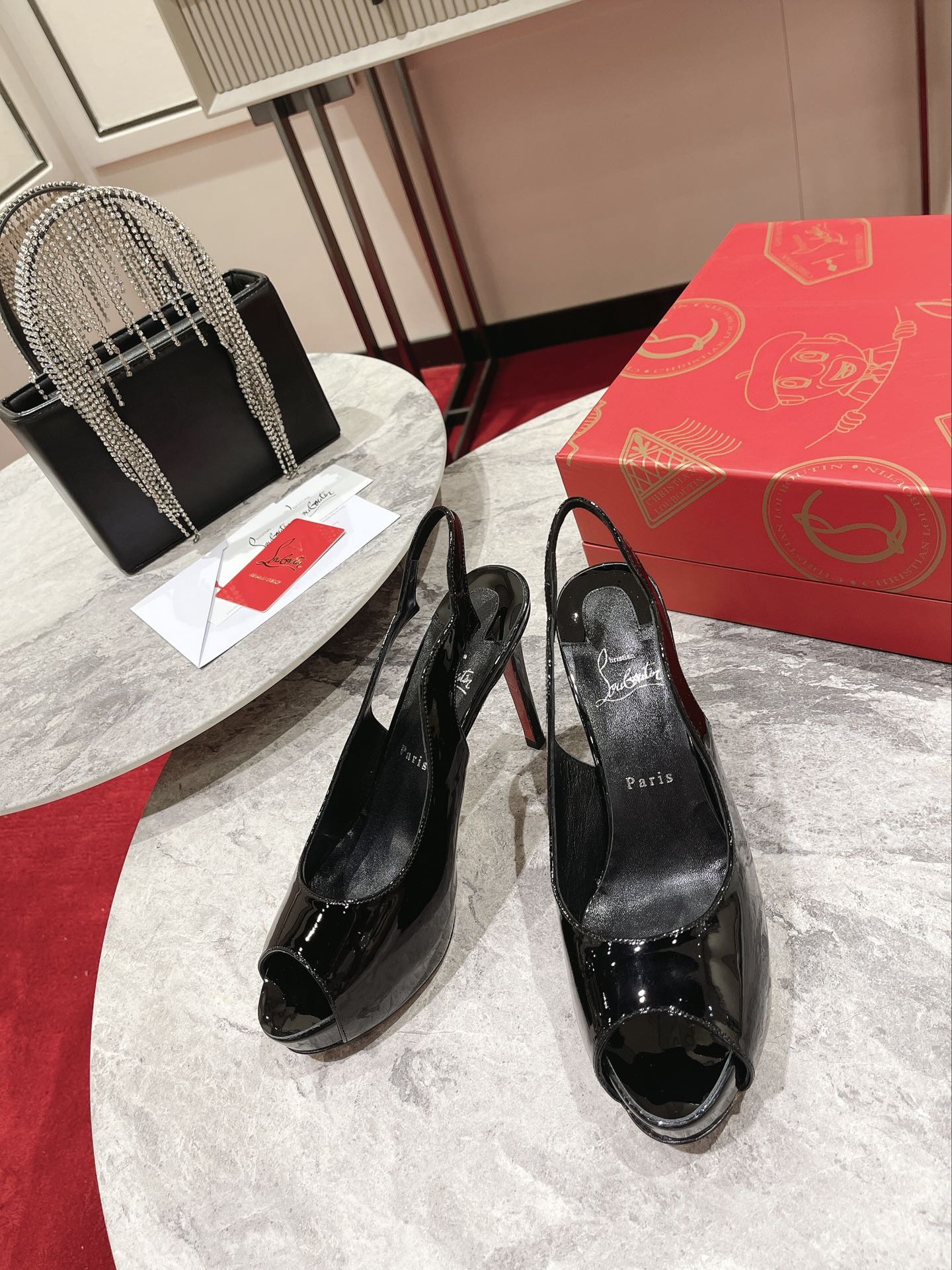 LOUBOUTIN Pumps slingback Hot Chick