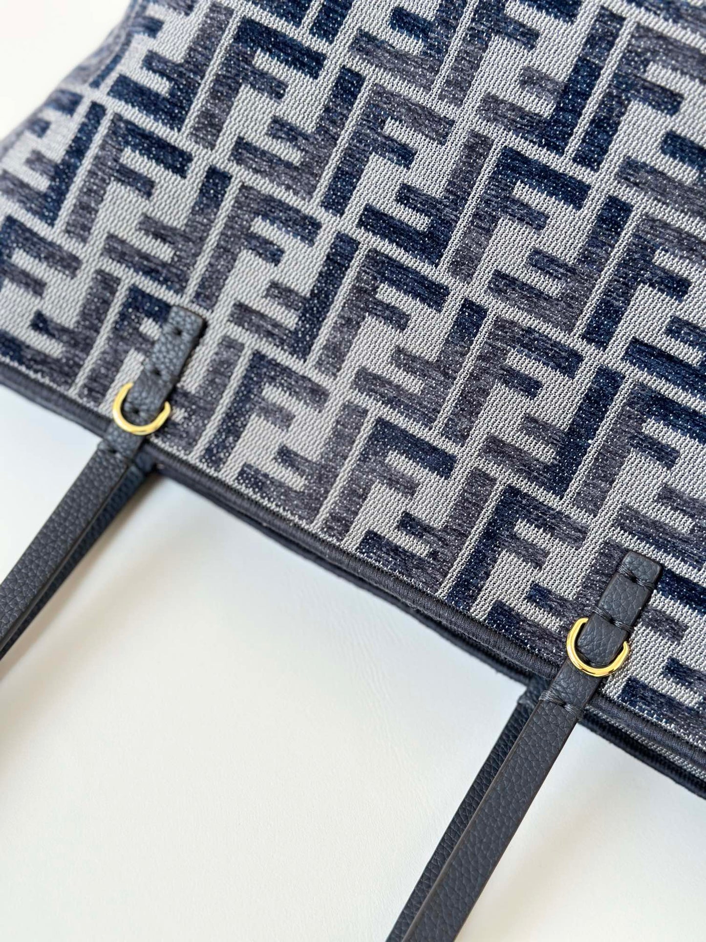 Fendi Tote Roll Large