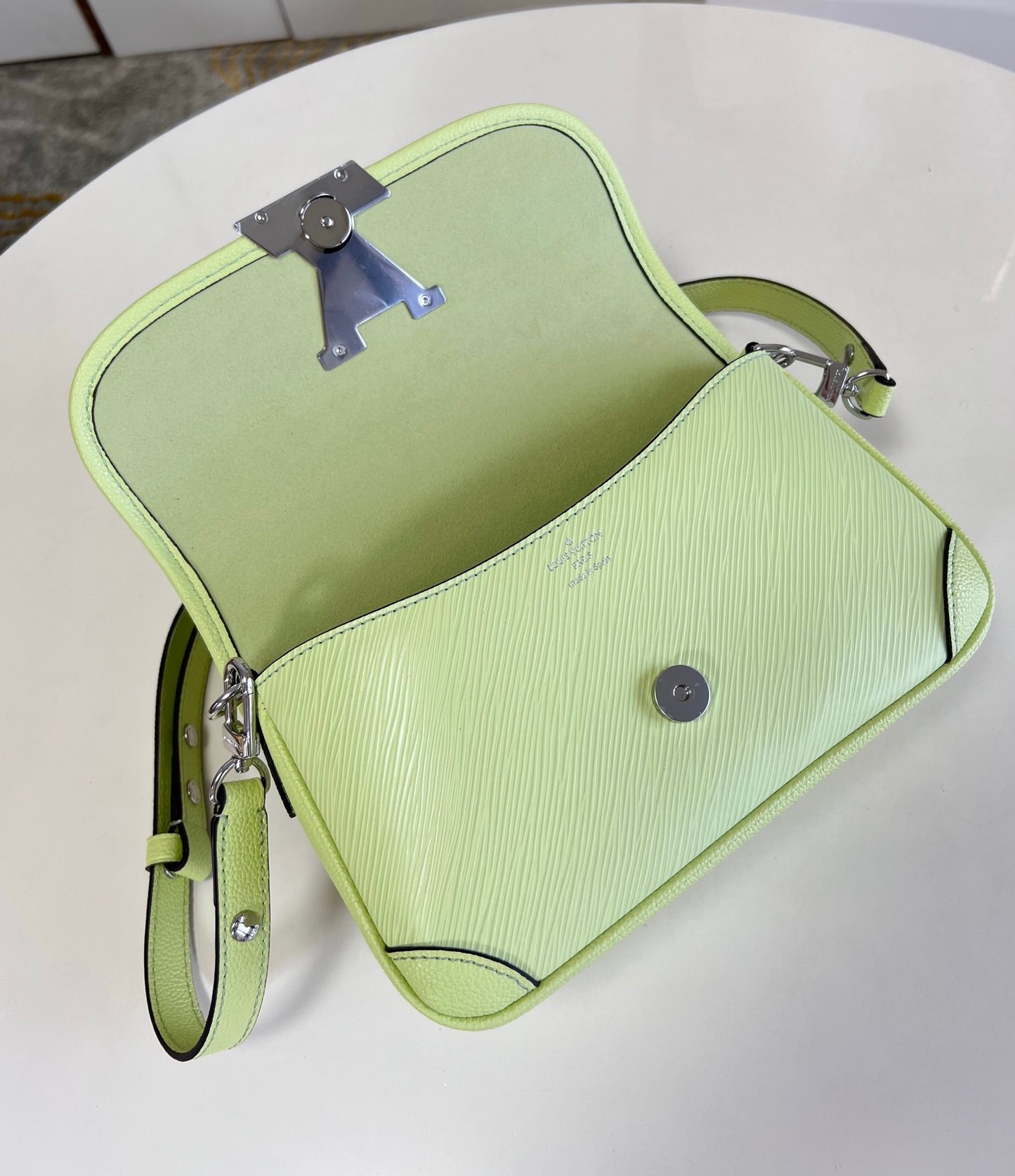 Louis Vuitton Epi Buci