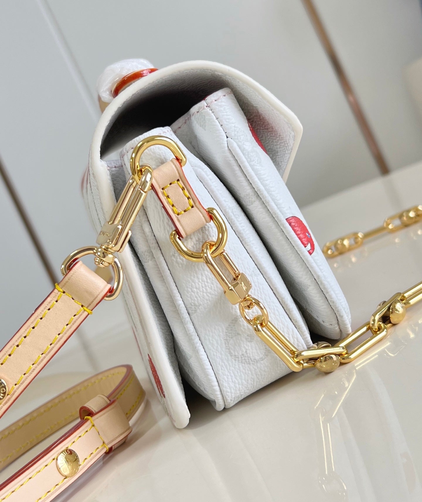 Louis Vuitton x TM Métis East West