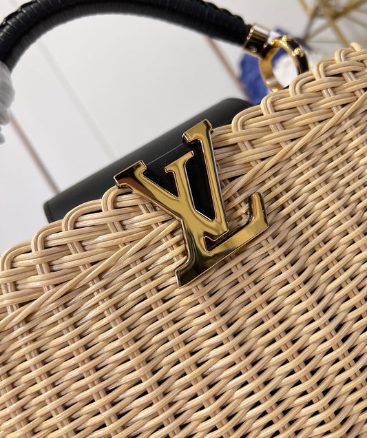 Louis Vuitton Capucines BB