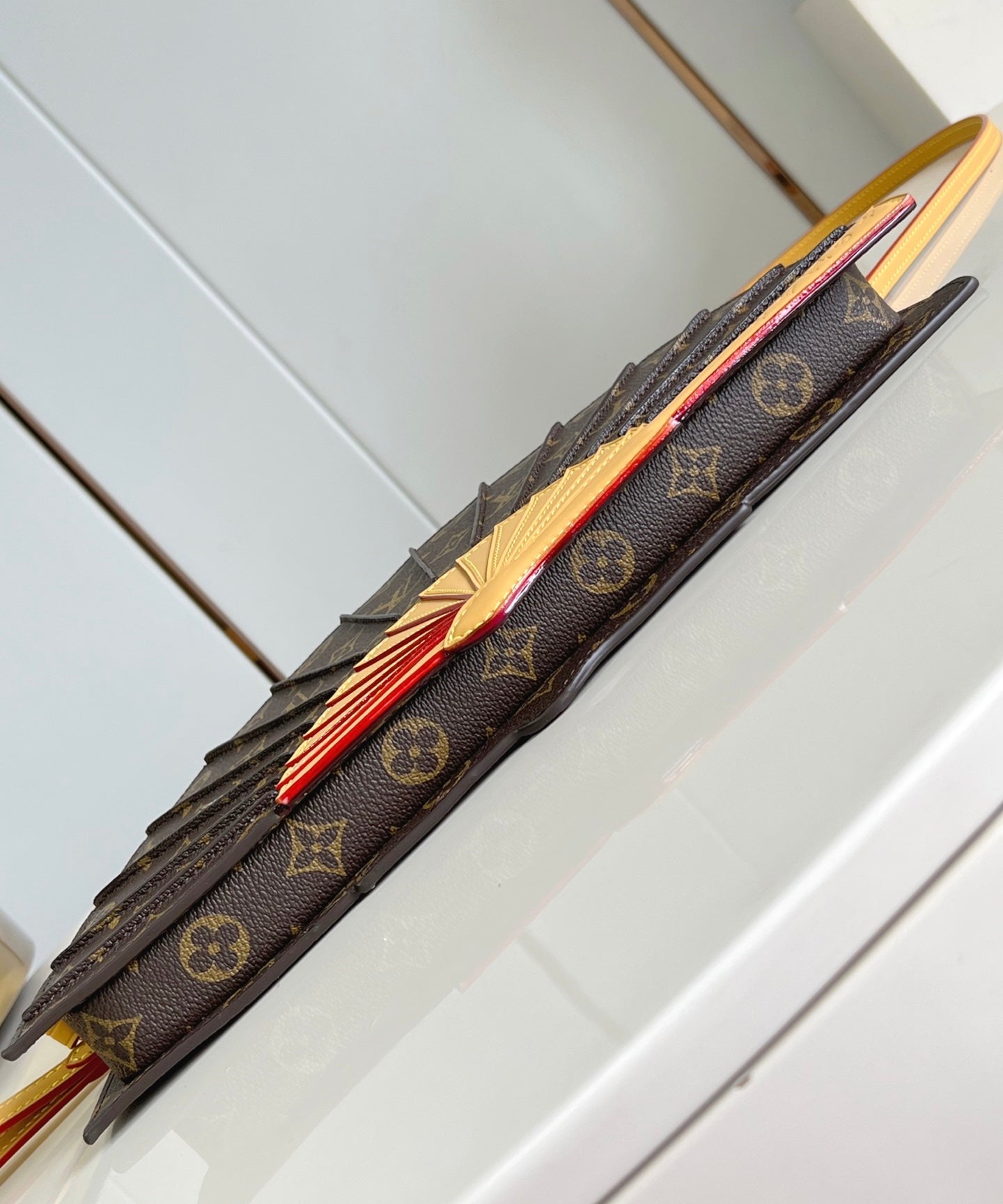 Louis Vuitton Fan