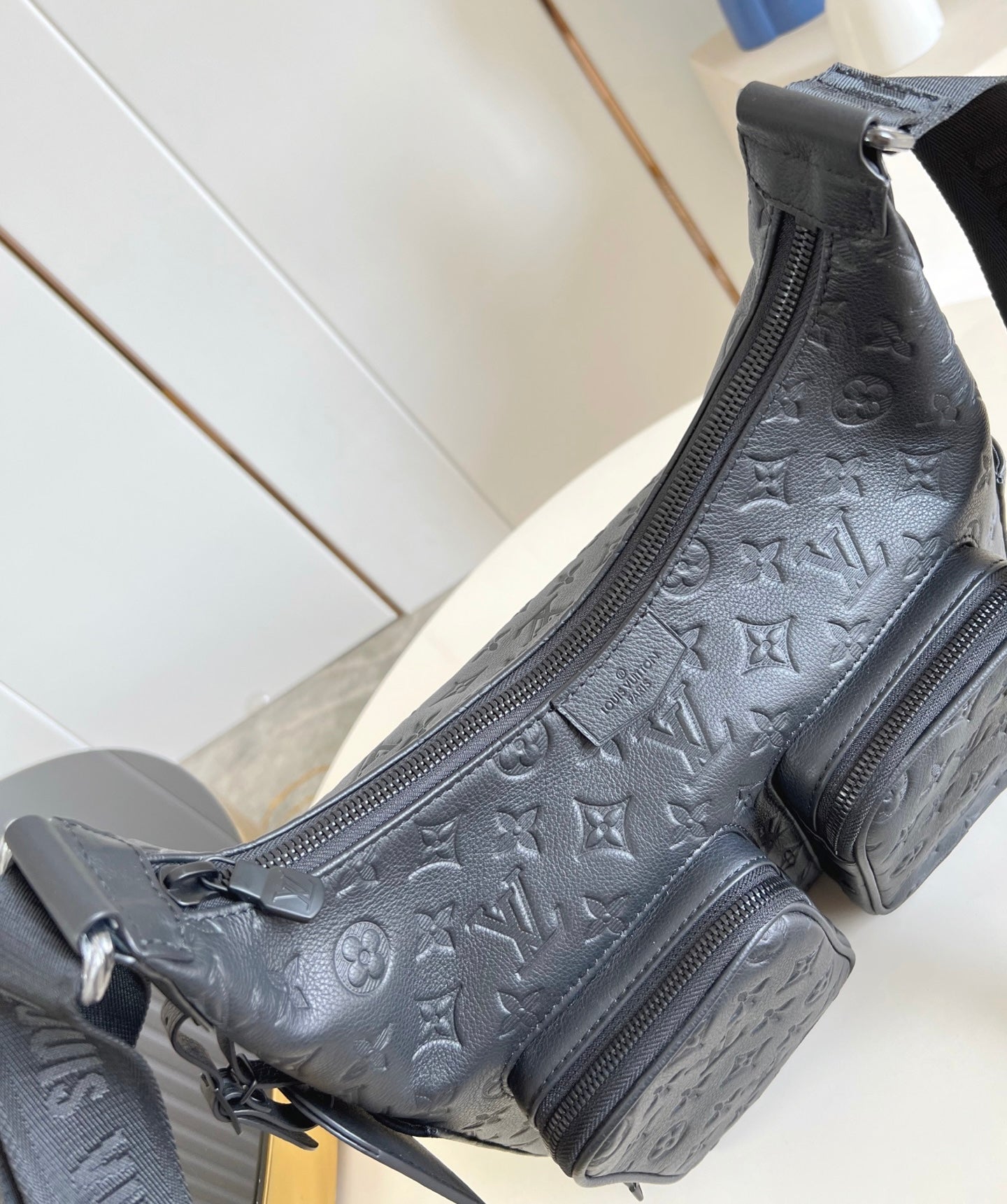 Louis Vuitton Hobo Cargo