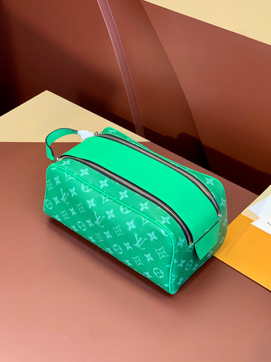 Louis Vuitton Trousse Toilette Dopp Kit
