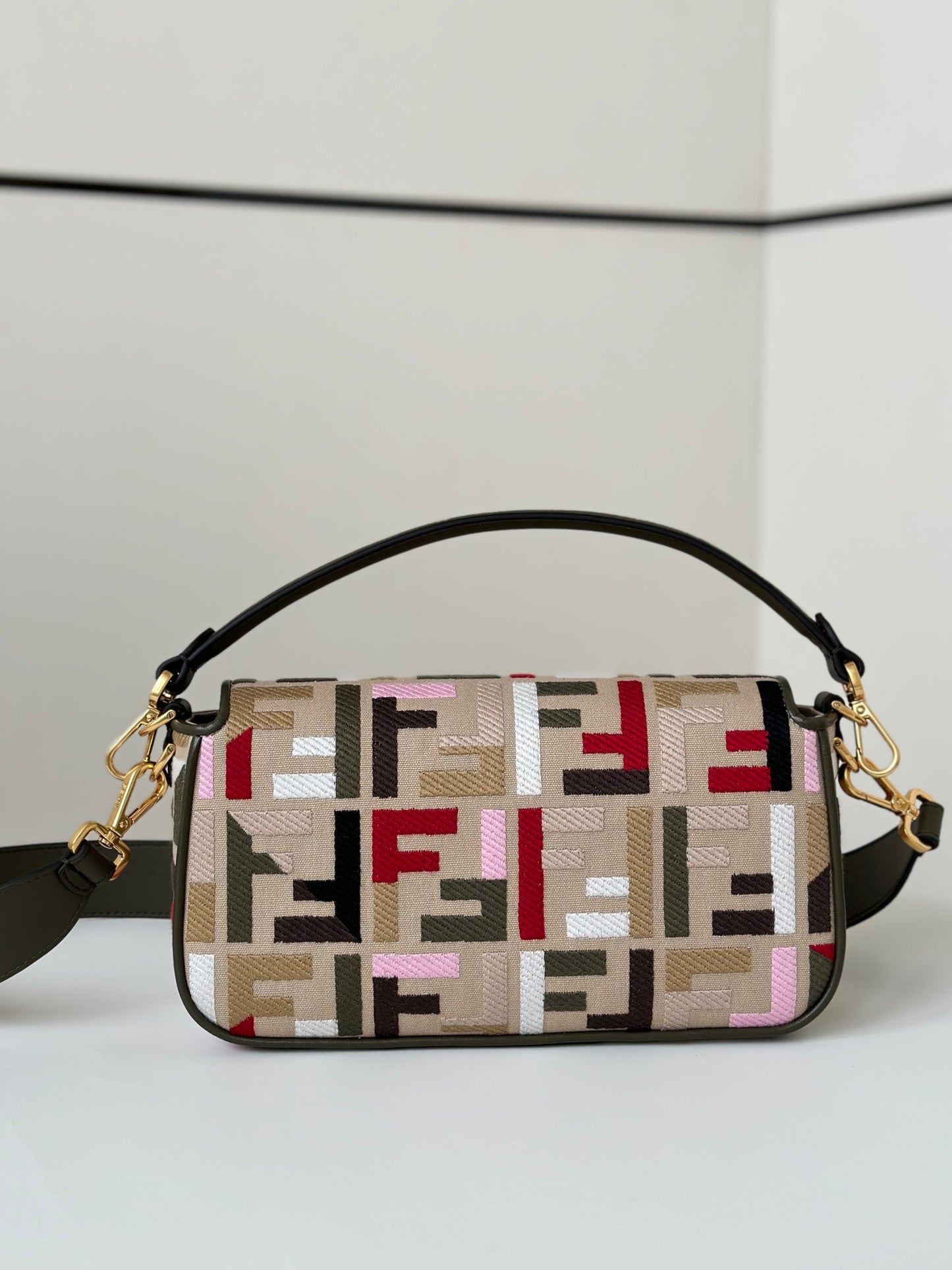 Fendi Baguette