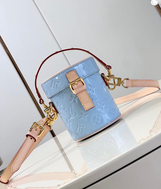 Louis Vuitton Aston Place Vernis