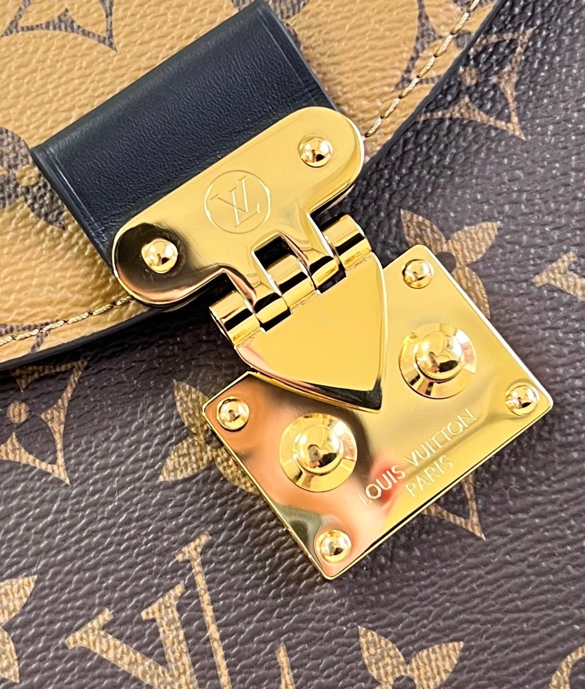 Louis Vuitton Tilsitt