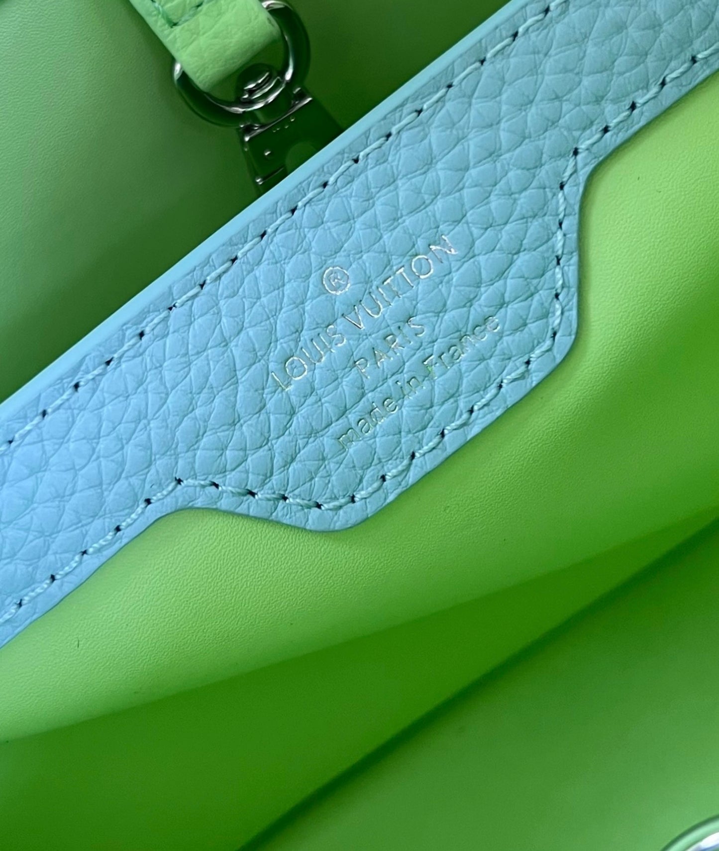 Louis Vuitton Capucines bb