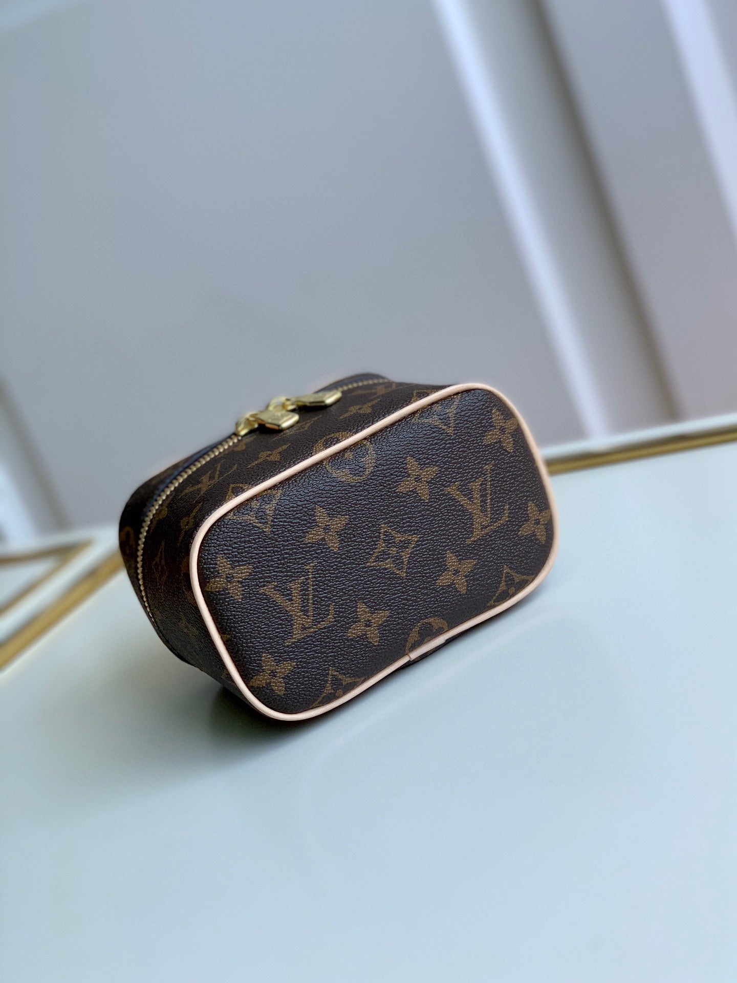 Louis Vuitton Beauty case Nice mini