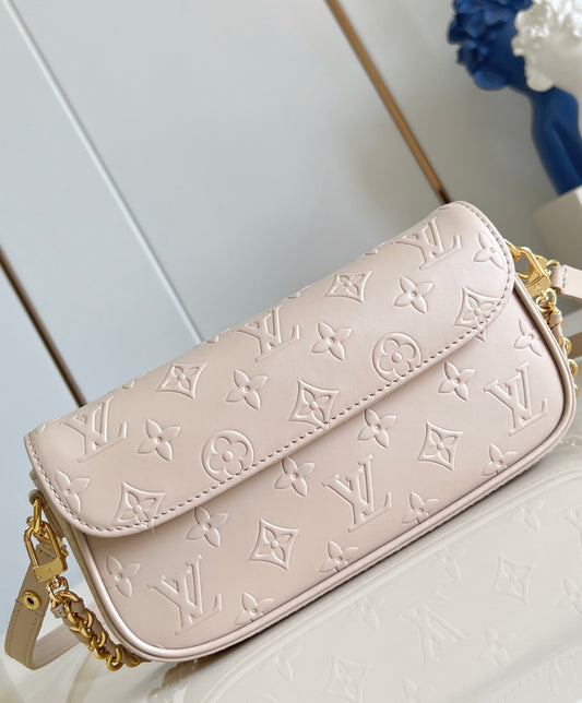 Louis Vuitton Portafoglio con catenella Ivy