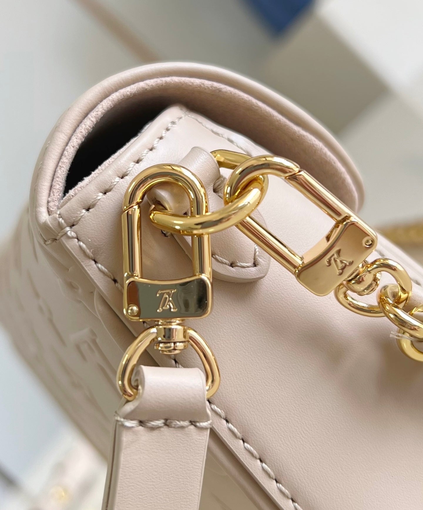 Louis Vuitton Portafoglio con catenella Ivy