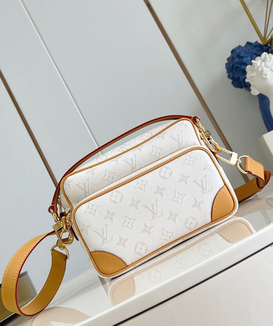 Louis Vuitton Nil