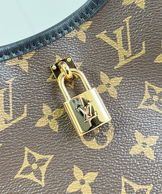 Louis Vuitton The Drop PM