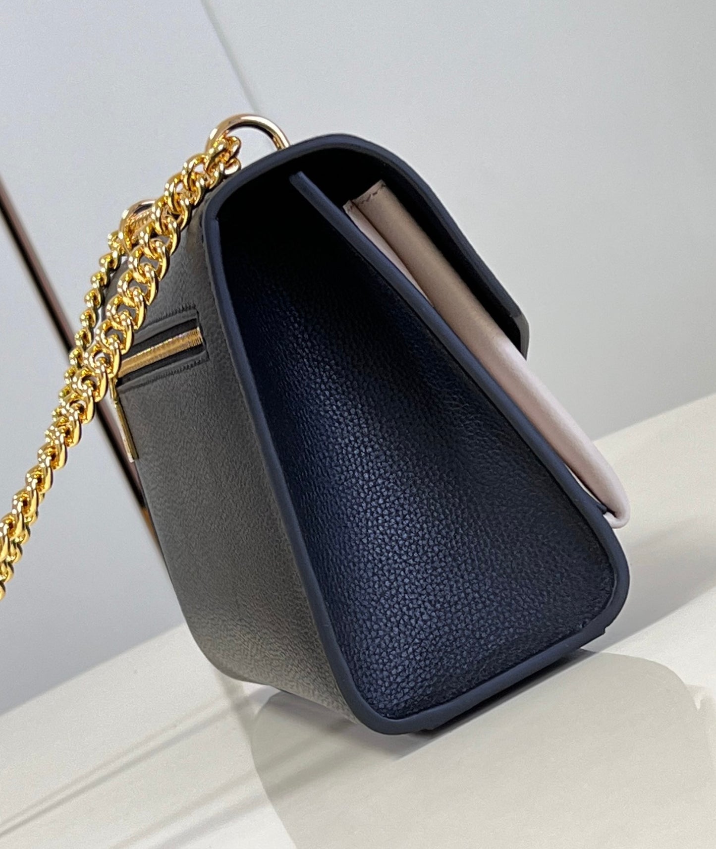 Louis Vuitton MyLockMe Chain