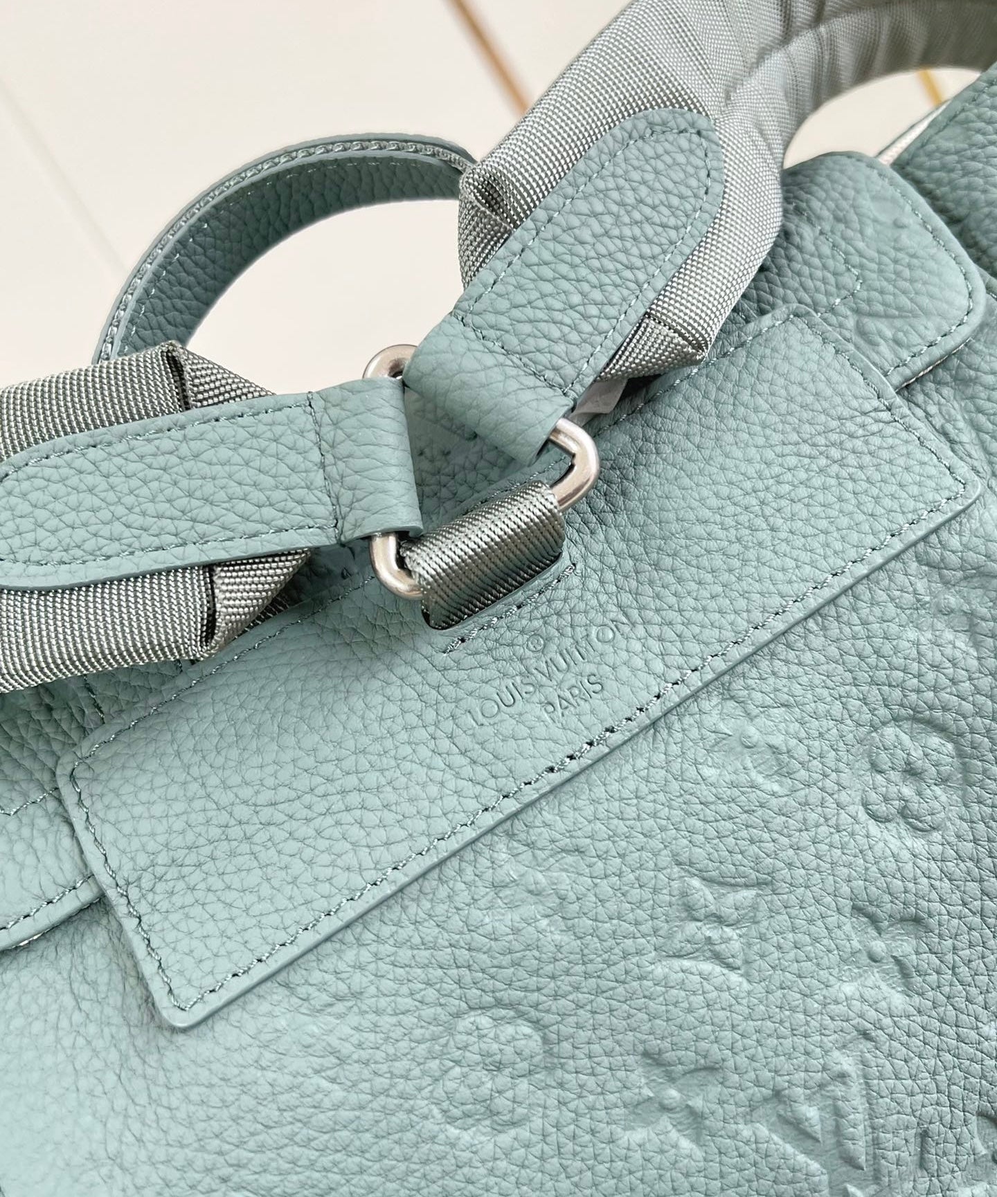 Louis Vuitton Christopher MM