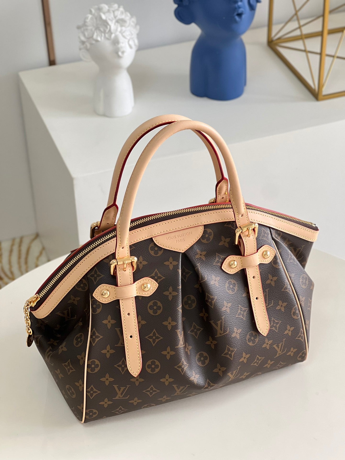 Louis Vuitton Tivoli GM